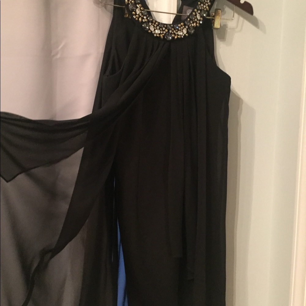 FLASH SALE!! 💋💋 Vince Camuto short formal dress